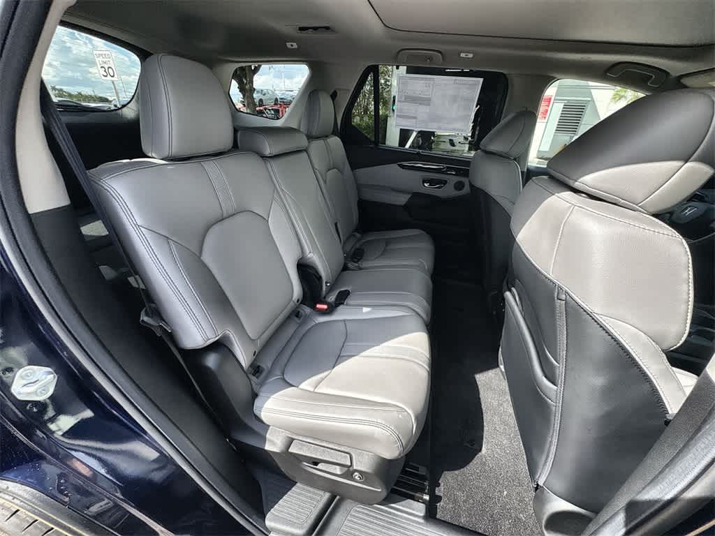 Thumbnail: 2025 Honda Pilot - 25