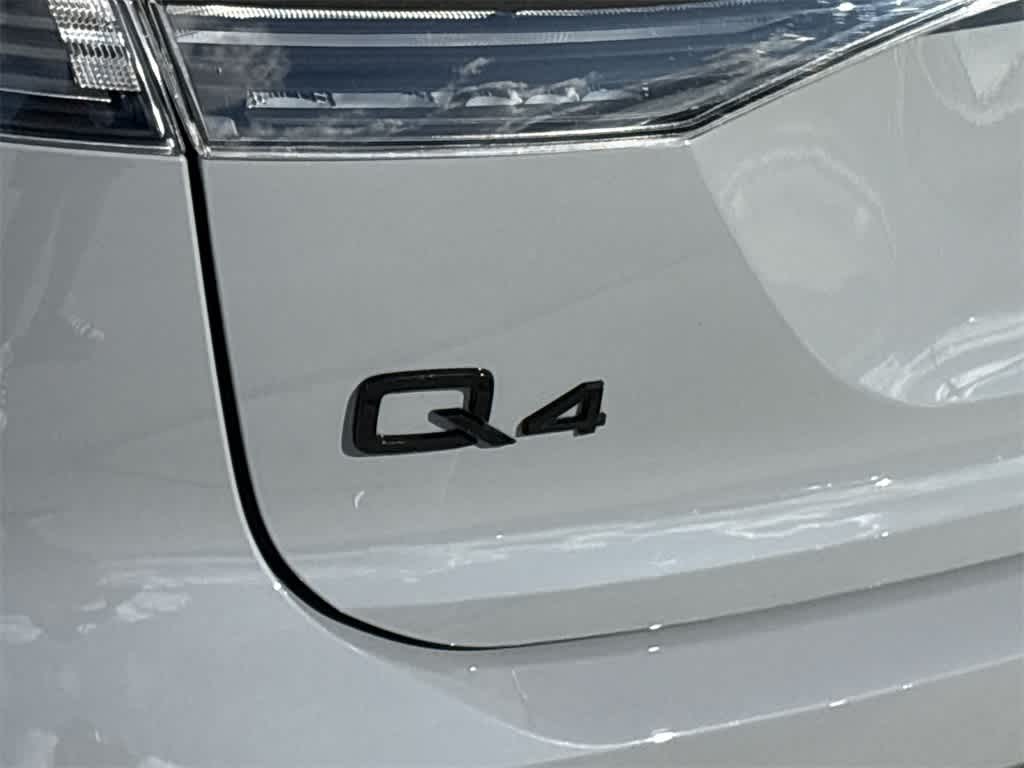 Thumbnail: 2025 Audi Q4 e-tron - 10