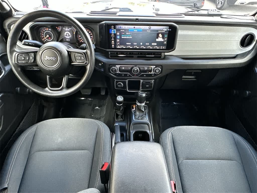 Thumbnail: 2024 Jeep Gladiator - 23