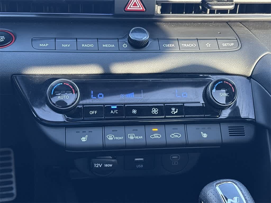 Thumbnail: 2024 Hyundai Elantra - 19