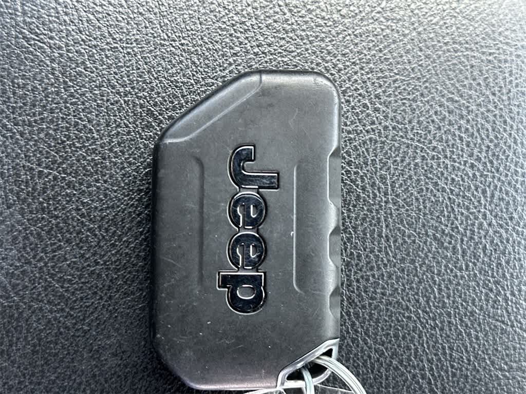 Thumbnail: 2024 Jeep Gladiator - 27