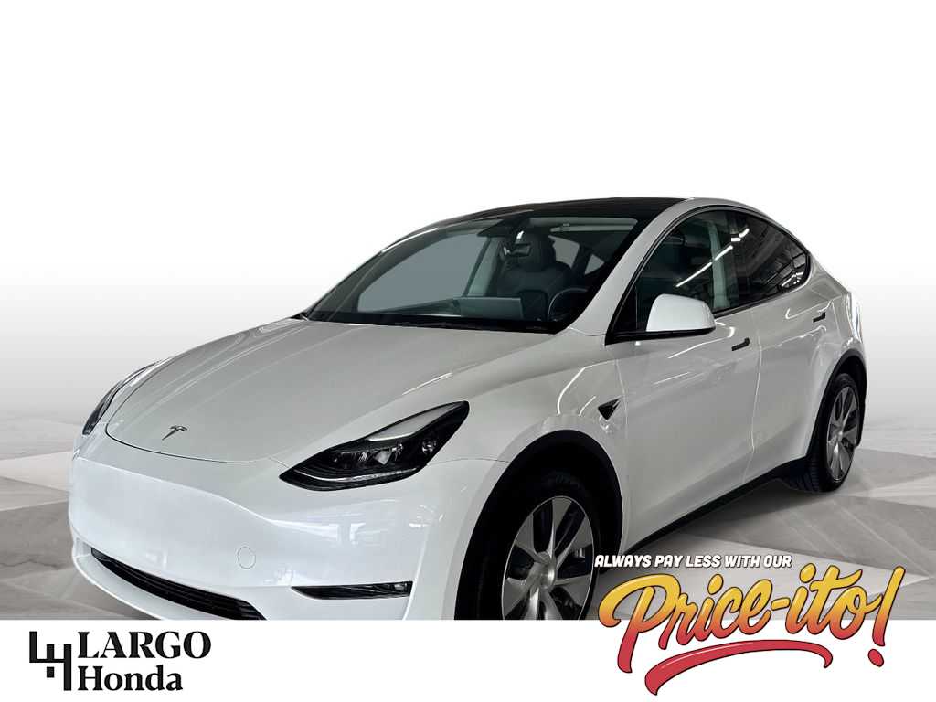 Thumbnail: 2023 Tesla Model Y - 1