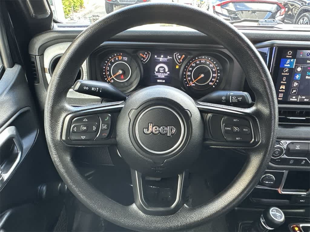 Thumbnail: 2024 Jeep Gladiator - 14