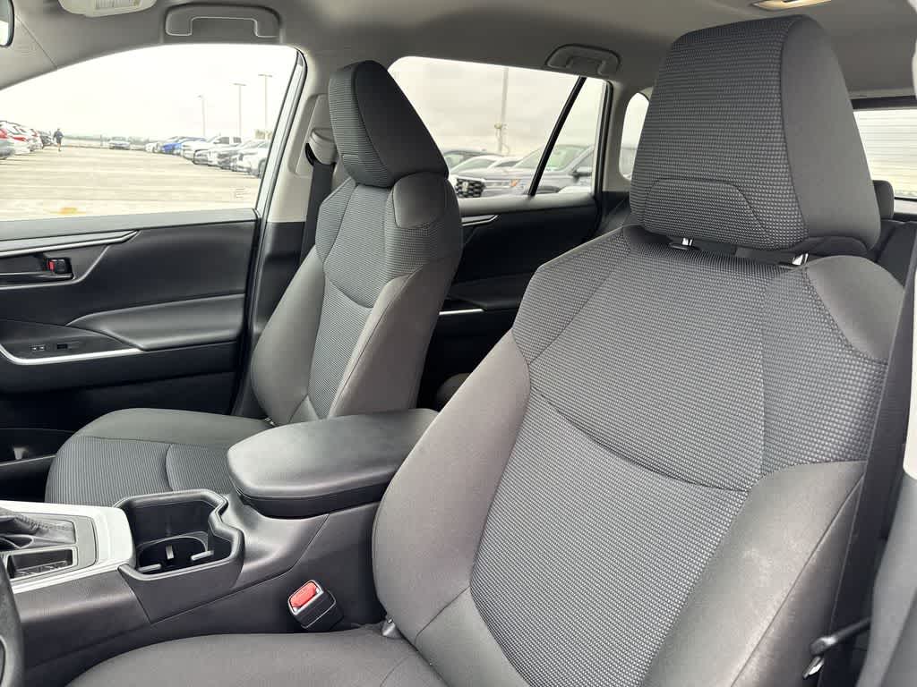 Thumbnail: 2025 Toyota RAV4 - 13