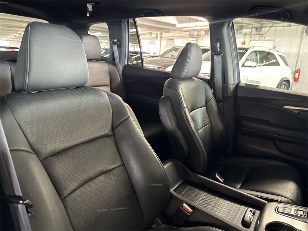 Thumbnail: 2022 Honda Passport - 26