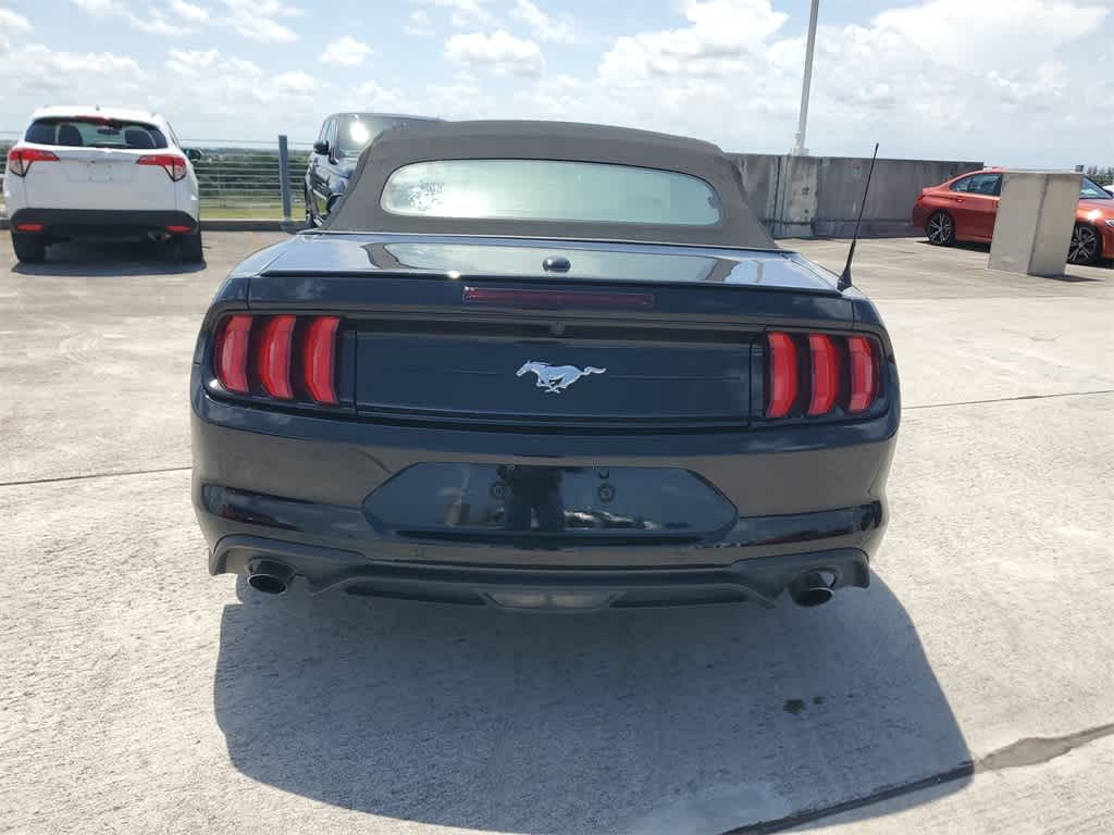 2023 Ford Mustang  4