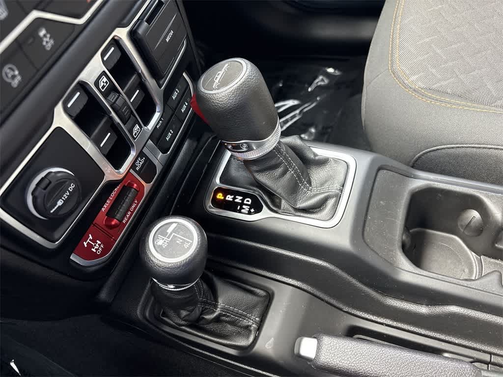 Thumbnail: 2024 Jeep Gladiator - 20