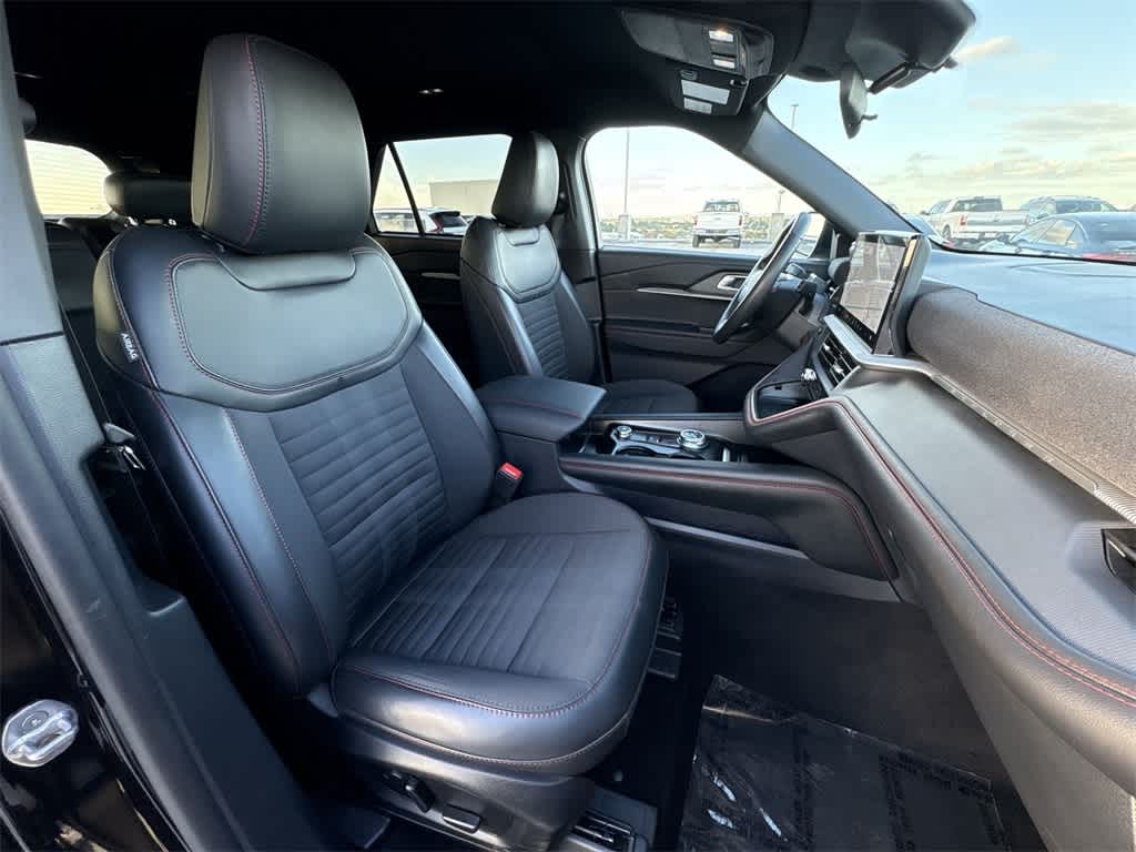 Thumbnail: 2025 Ford Explorer - 26