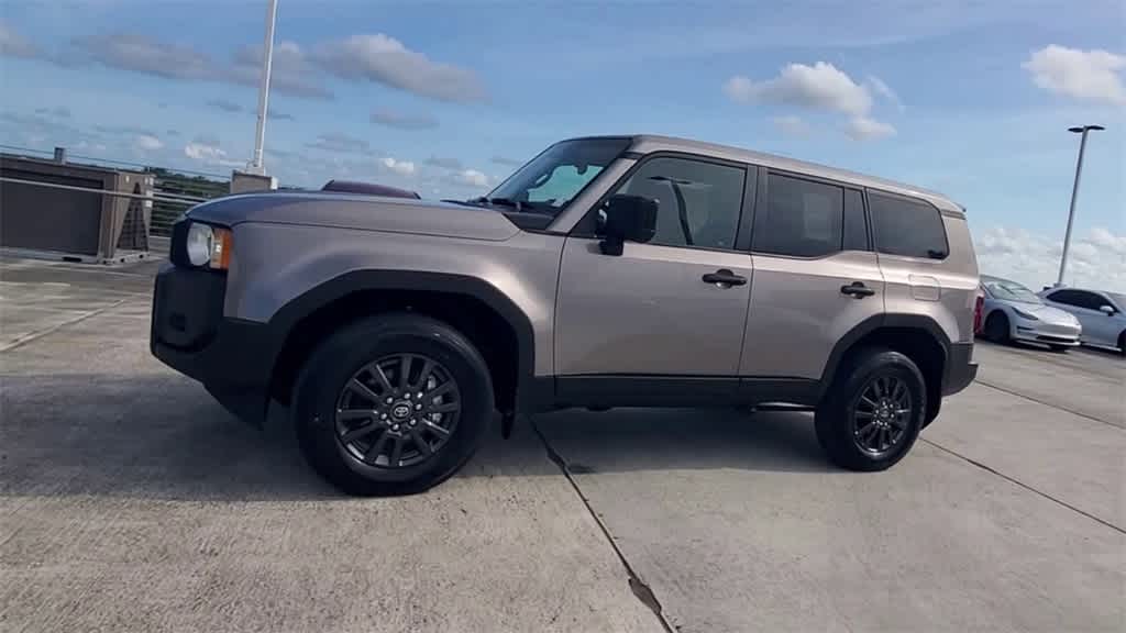 Thumbnail: 2025 Toyota Land Cruiser - 4