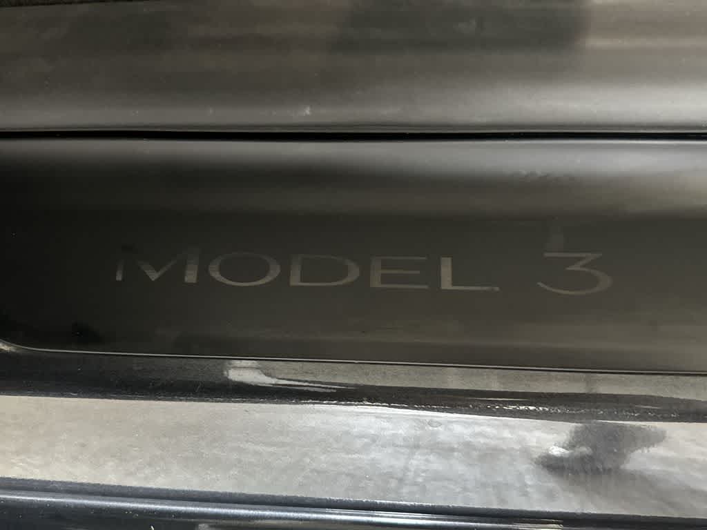 Thumbnail: 2025 Tesla Model 3 - 11