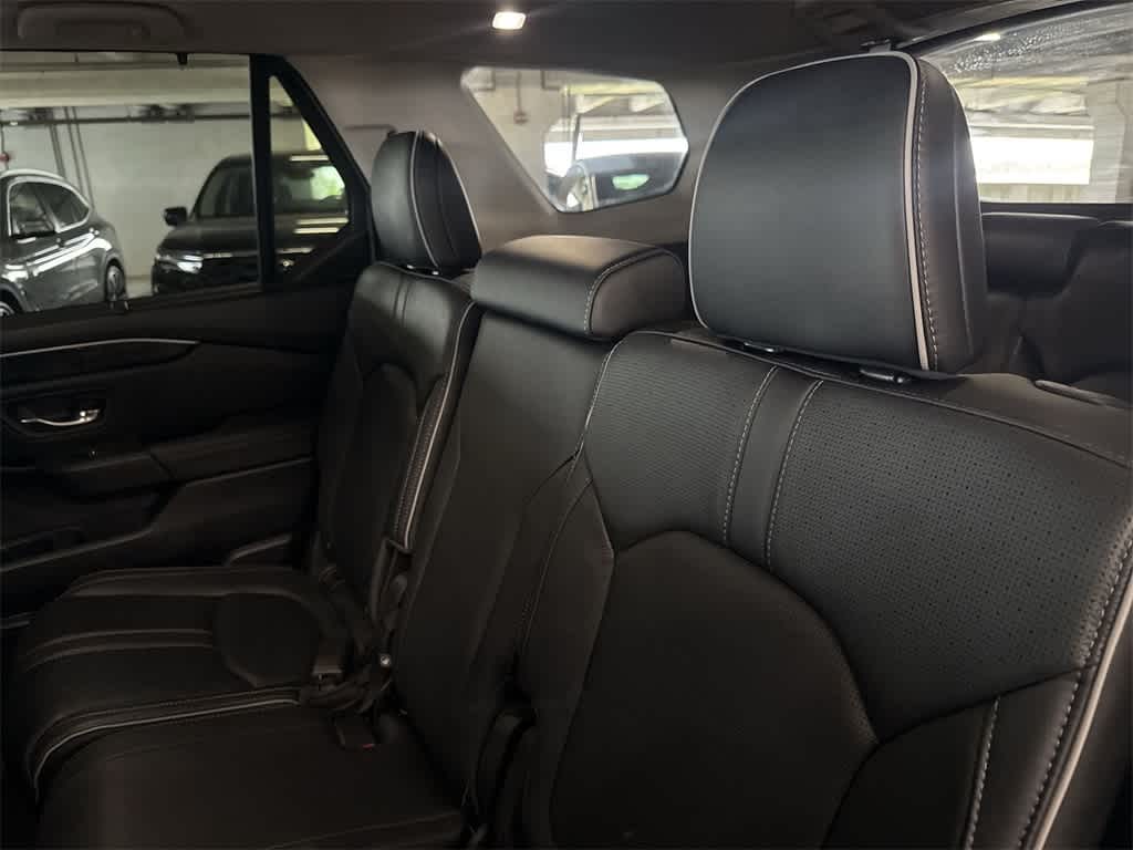 Thumbnail: 2023 Honda Pilot - 21