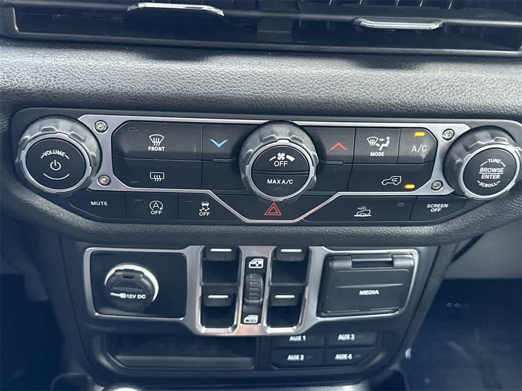 Thumbnail: 2025 Jeep Gladiator - 19