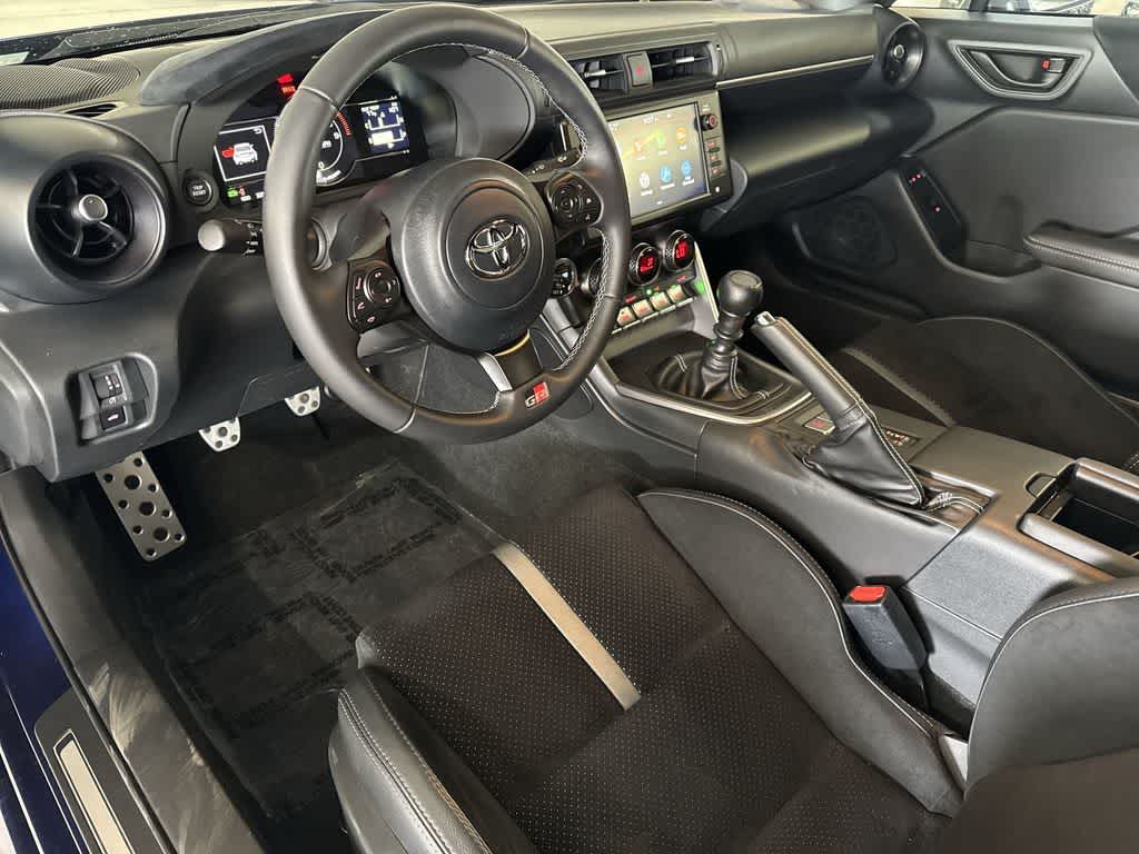 Thumbnail: 2025 Toyota GR86 - 24