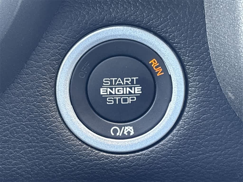 Thumbnail: 2025 RAM 1500 - 16