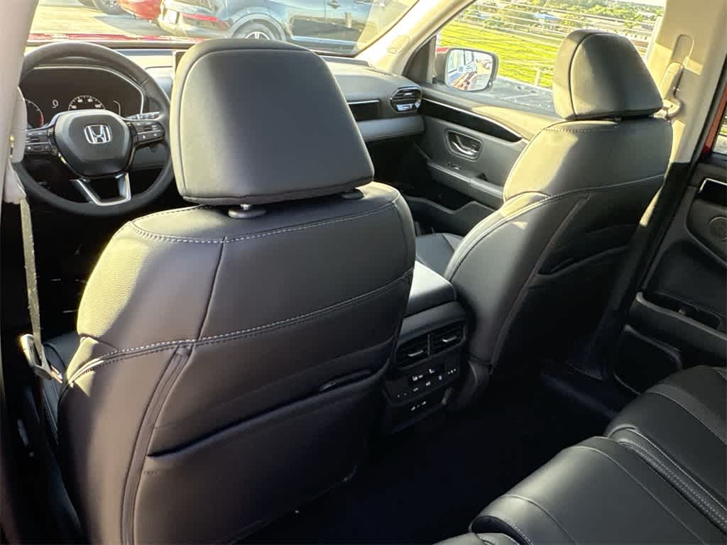 Thumbnail: 2025 Honda Pilot - 22