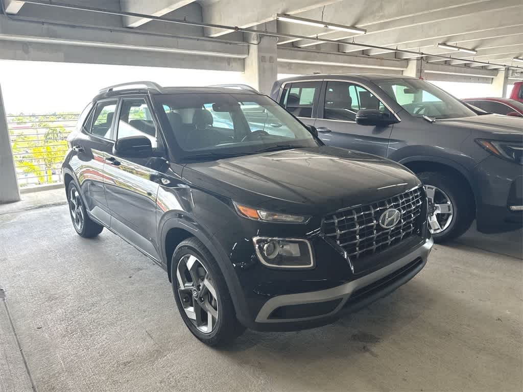 2024 Hyundai Venue SEL 4