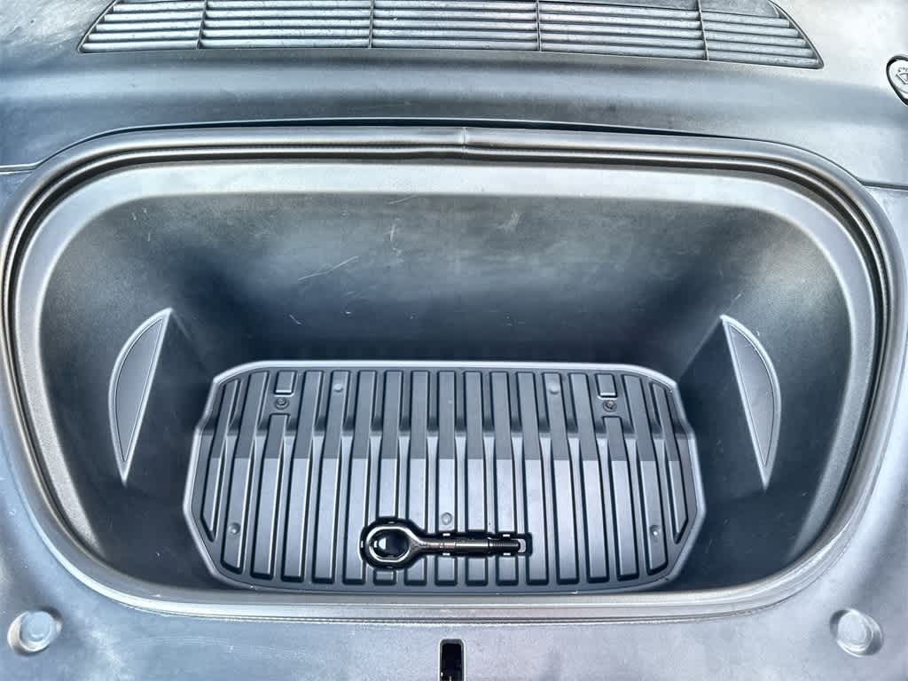 Thumbnail: 2023 Tesla Model Y - 12