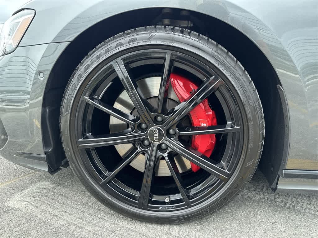 Thumbnail: 2023 Audi S8 - 10