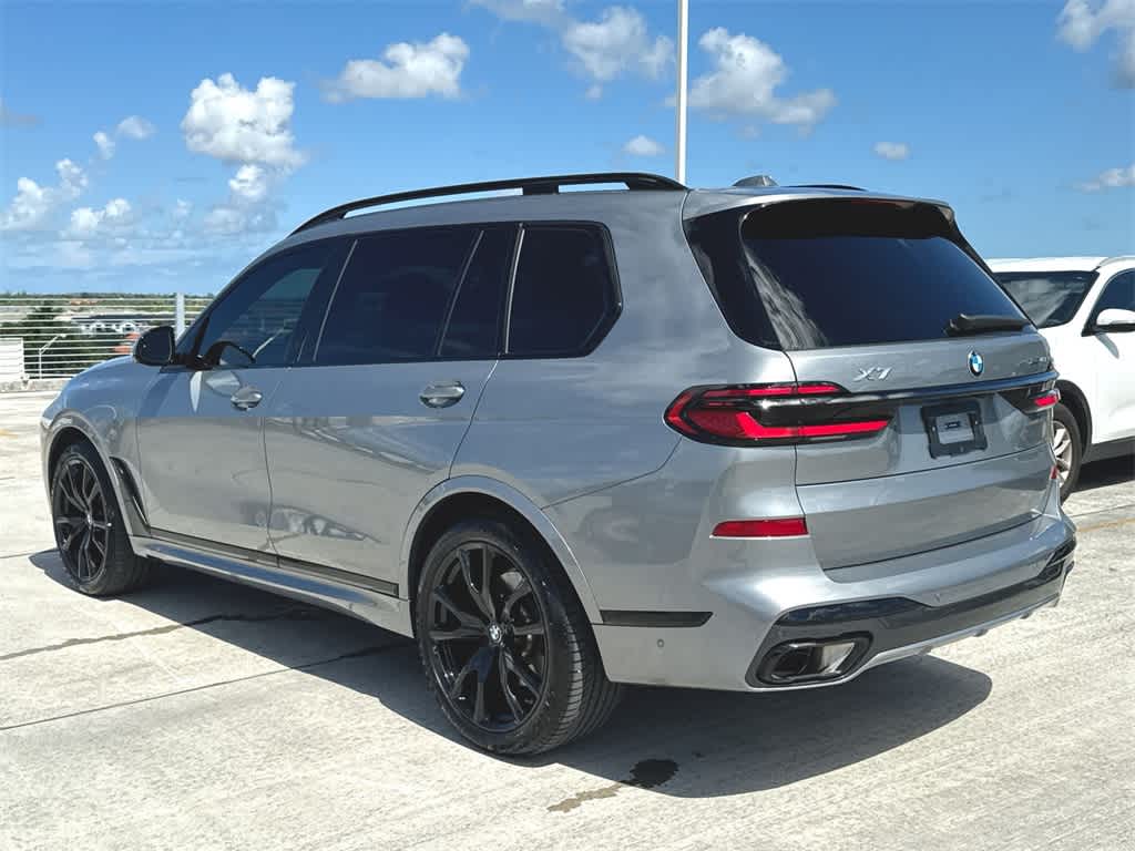 Thumbnail: 2024 BMW X7 - 4