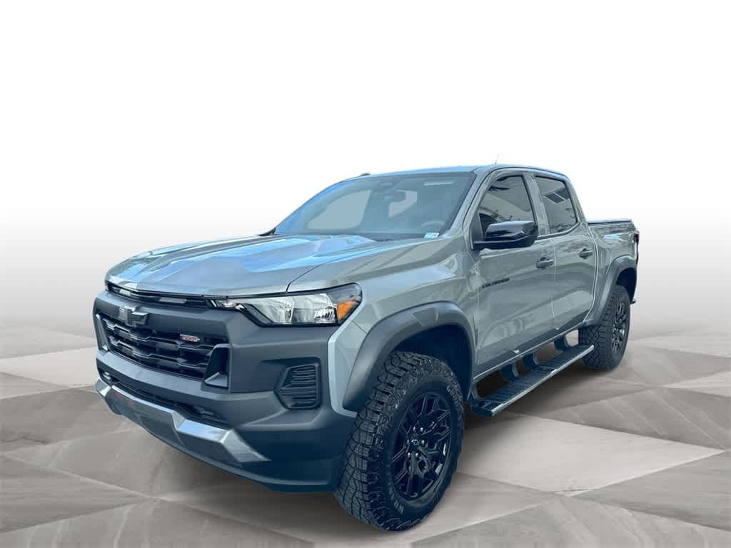 Thumbnail: 2024 Chevrolet Colorado - 1