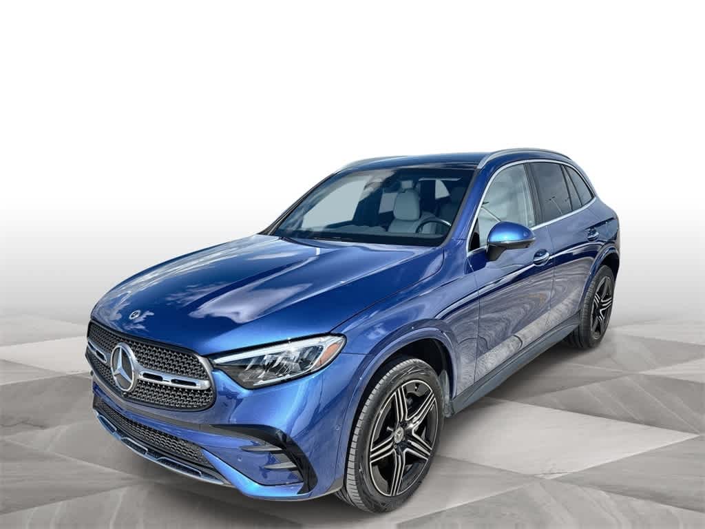 Thumbnail: 2023 Mercedes-Benz GLC - 1