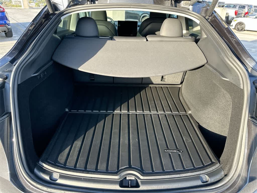 Thumbnail: 2024 Tesla Model Y - 24