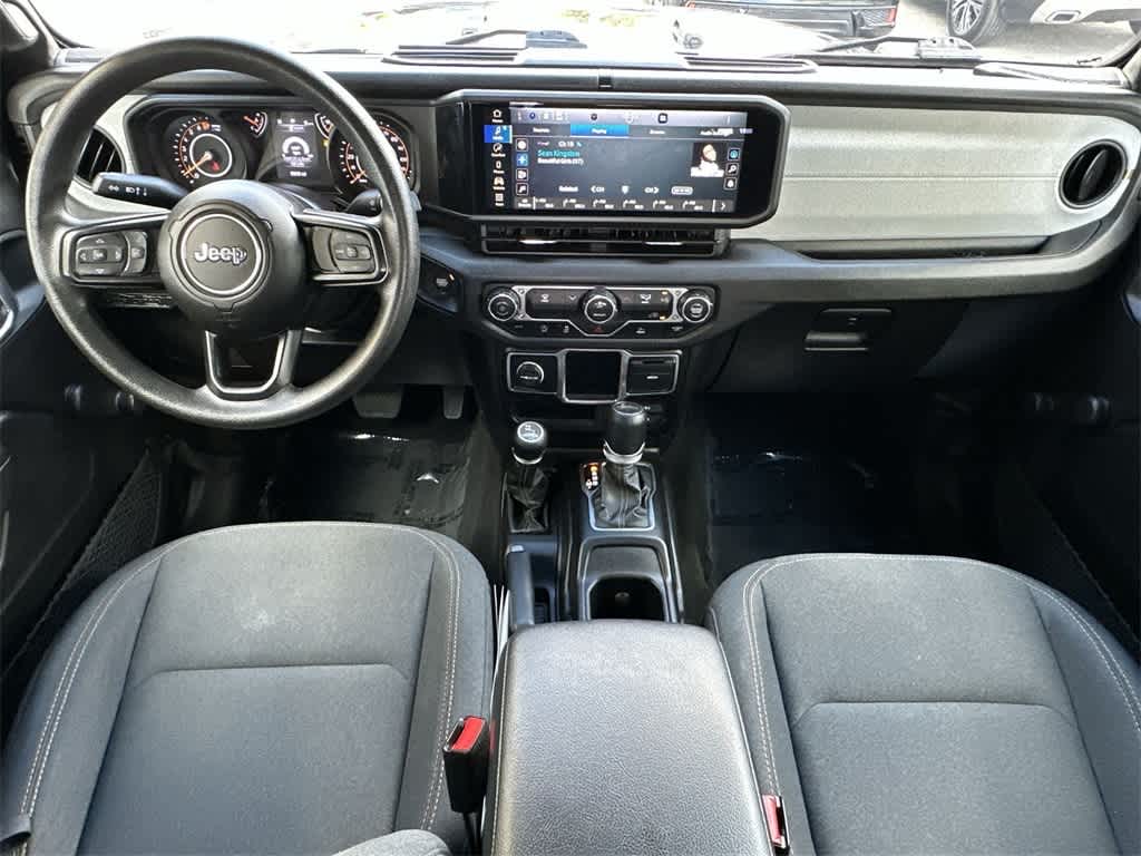 Thumbnail: 2024 Jeep Gladiator - 24