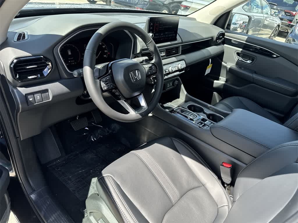 Thumbnail: 2025 Honda Pilot - 13