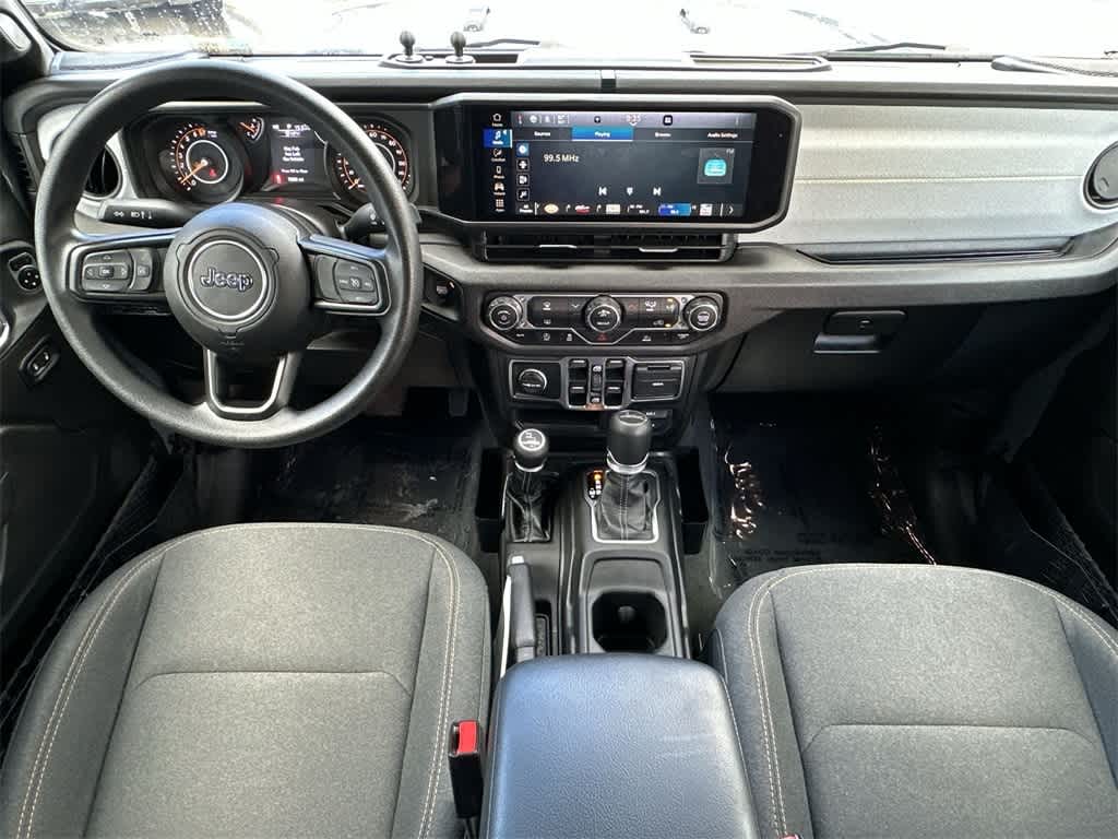 Thumbnail: 2025 Jeep Gladiator - 23