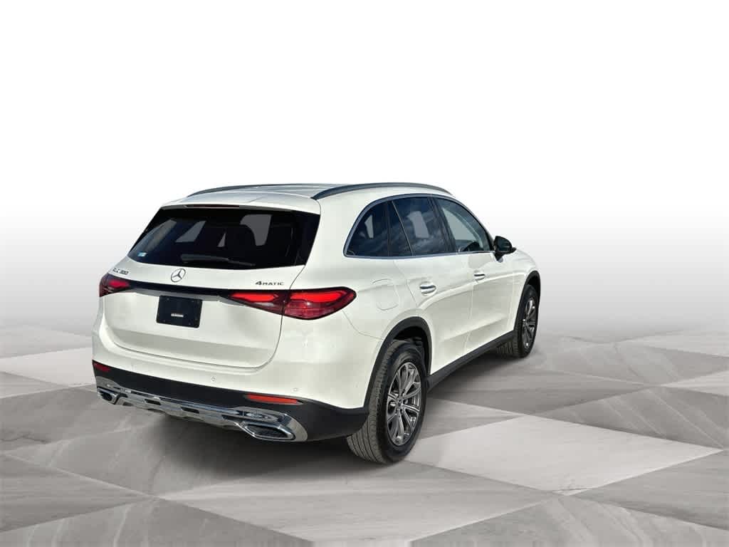 Thumbnail: 2024 Mercedes-Benz GLC - 8