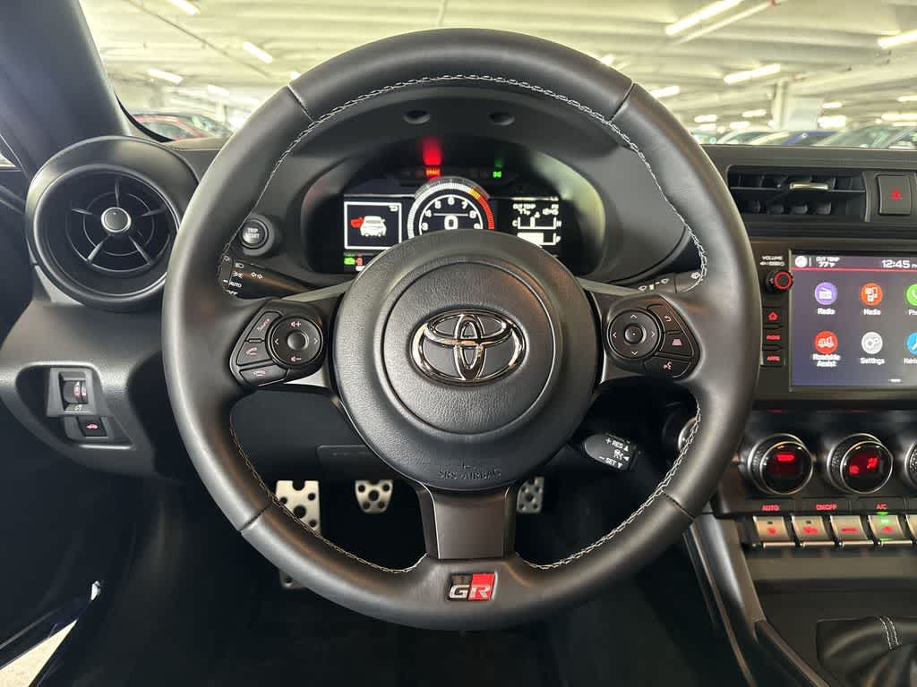 Thumbnail: 2025 Toyota GR86 - 14