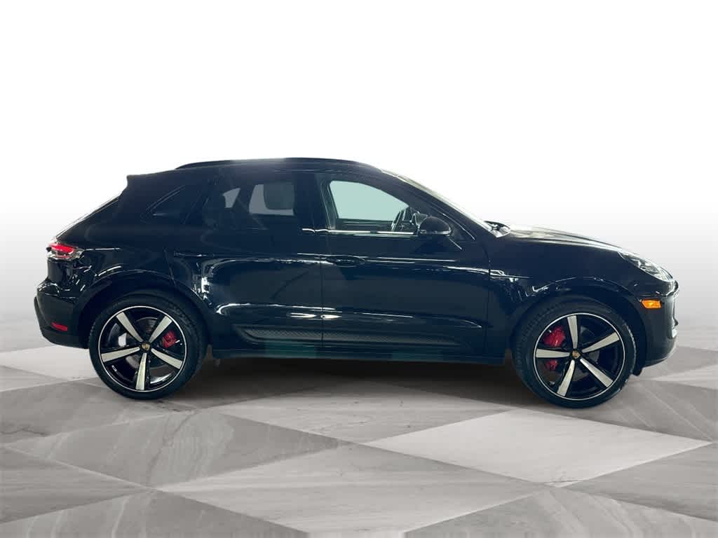 Thumbnail: 2024 Porsche Macan - 9