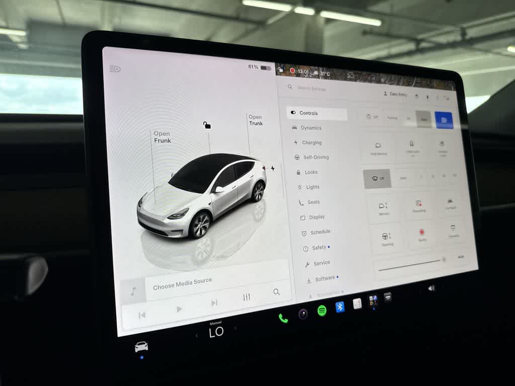 Thumbnail: 2023 Tesla Model Y - 15