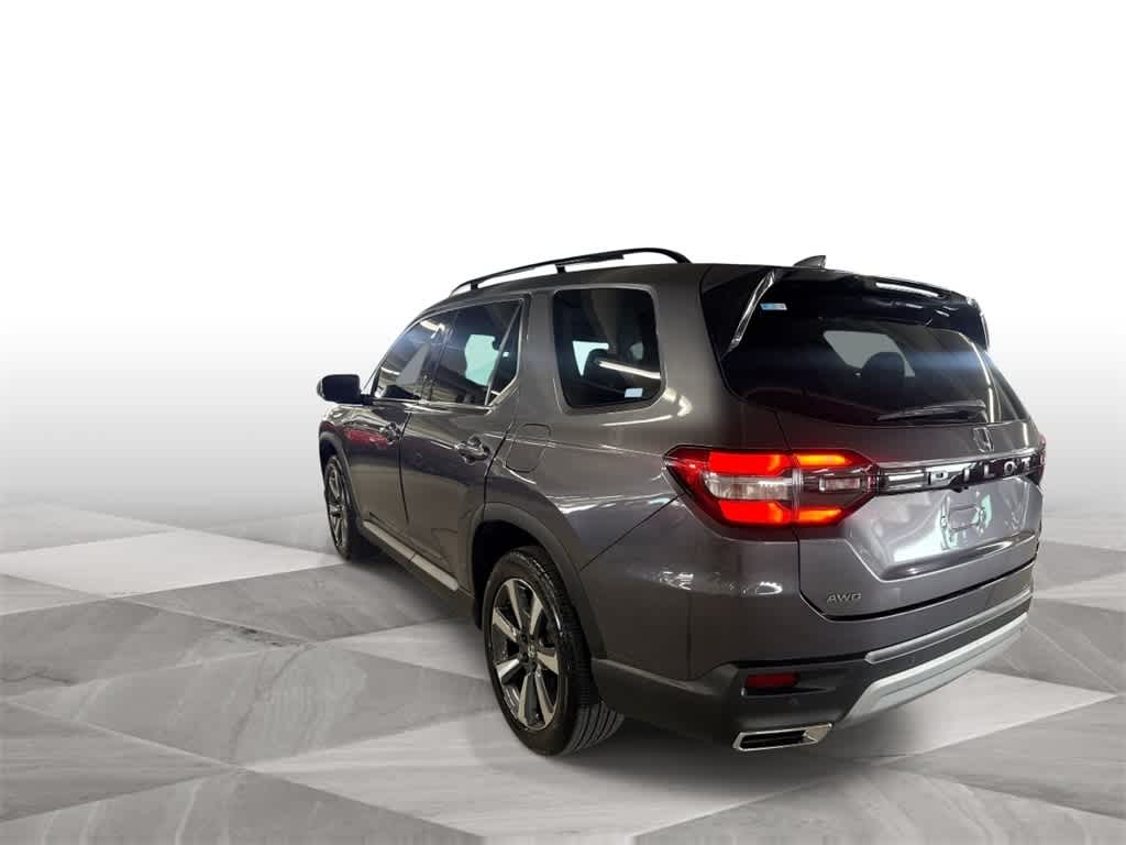 Thumbnail: 2023 Honda Pilot - 6