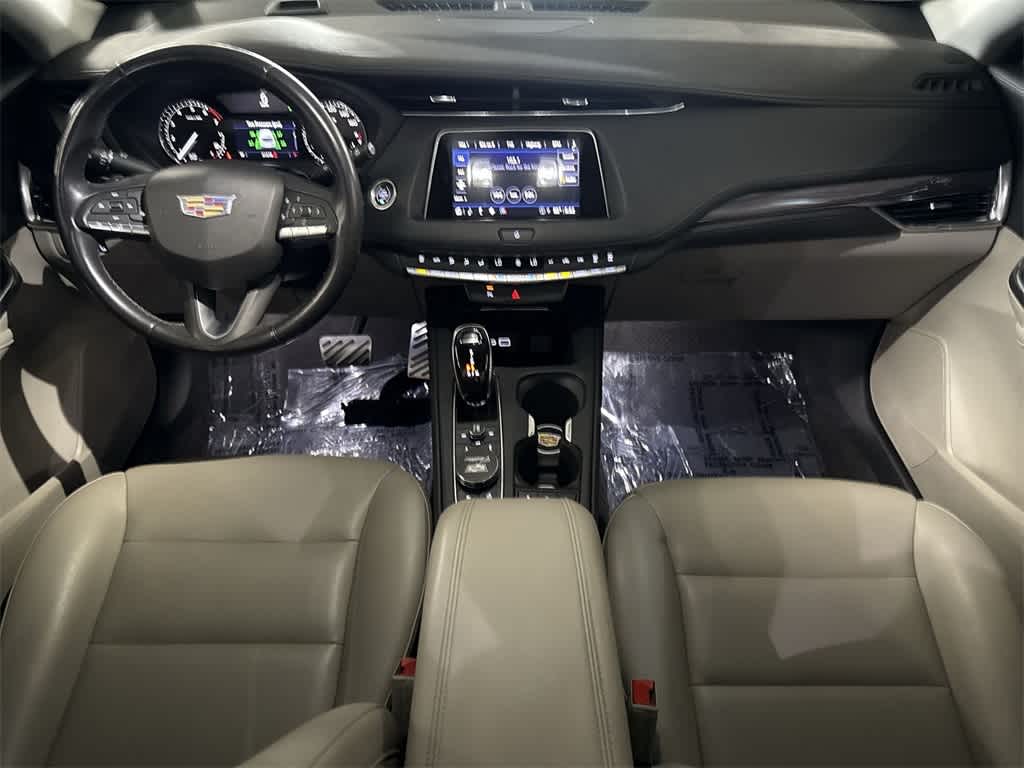 Thumbnail: 2023 Cadillac XT4 - 23