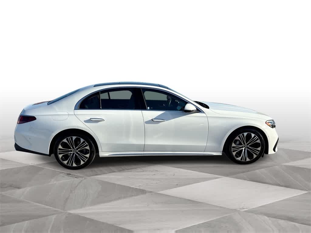 Thumbnail: 2025 Mercedes-Benz E-Class - 9