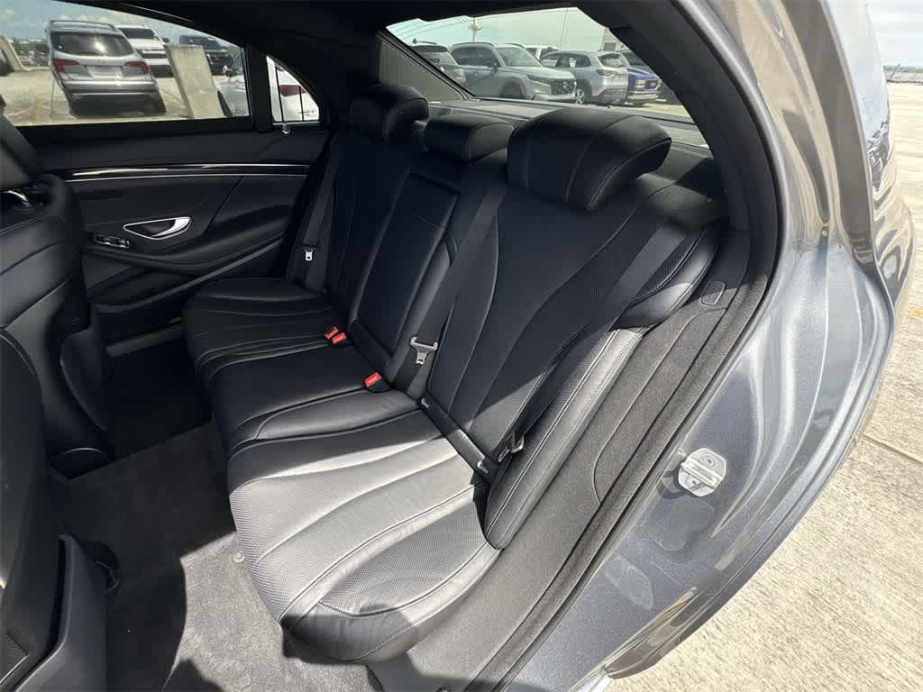 Thumbnail: 2018 Mercedes-Benz S-Class - 21