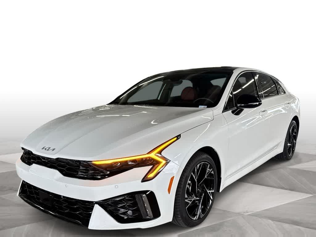Thumbnail: 2025 Kia K5 - 1