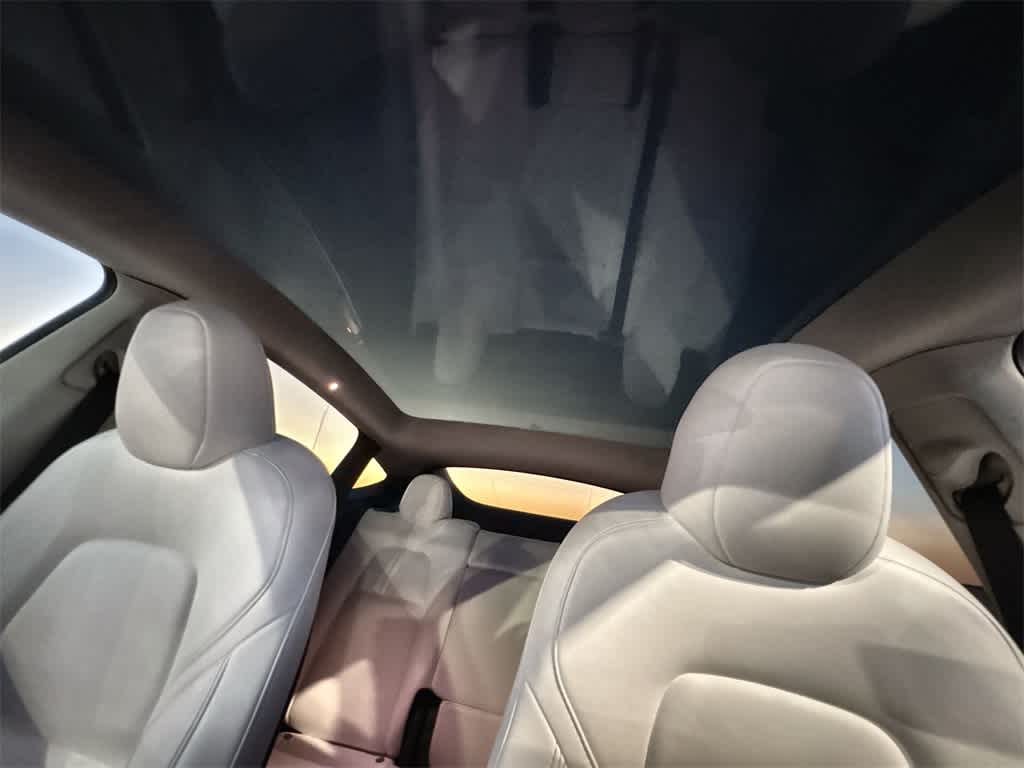 Thumbnail: 2023 Tesla Model Y - 16