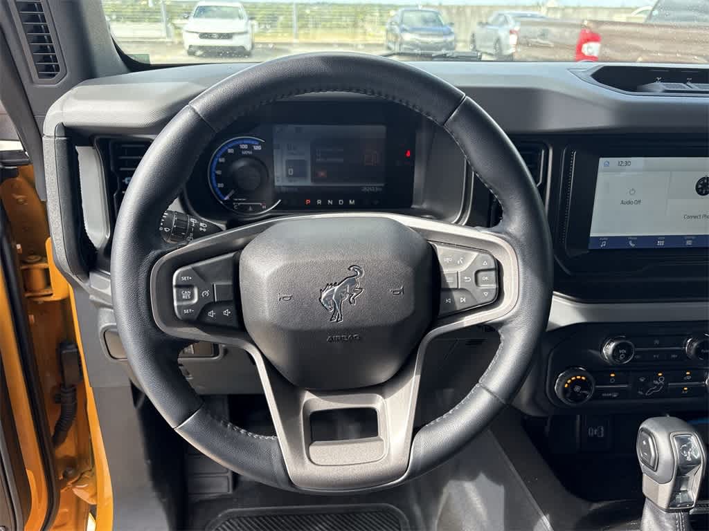 Thumbnail: 2022 Ford Bronco - 14