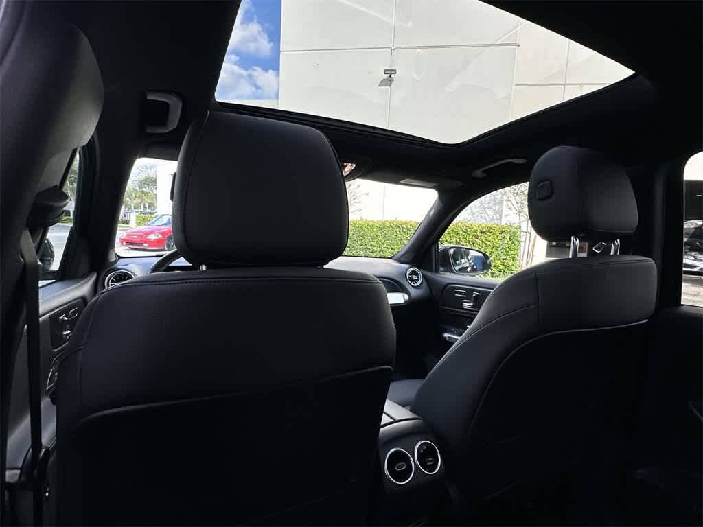 Thumbnail: 2024 Mercedes-Benz GLB - 22