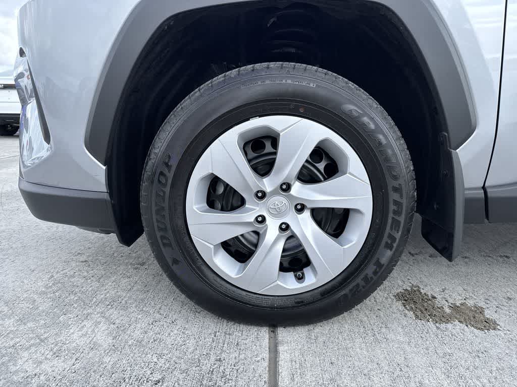 Thumbnail: 2025 Toyota RAV4 - 10