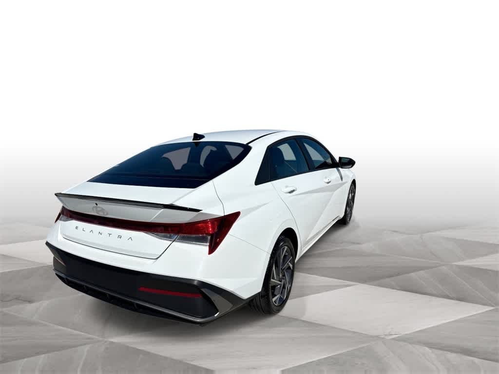 Thumbnail: 2025 Hyundai Elantra - 8