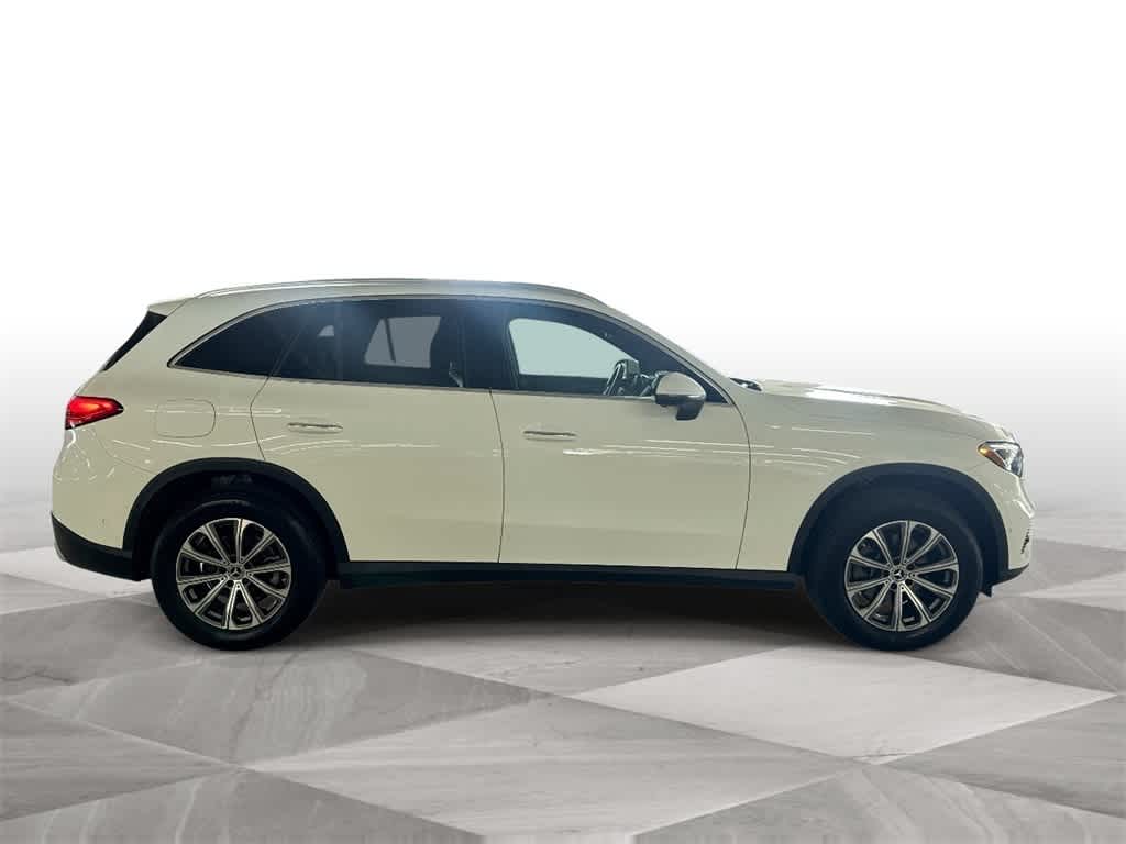 Thumbnail: 2024 Mercedes-Benz GLC - 9