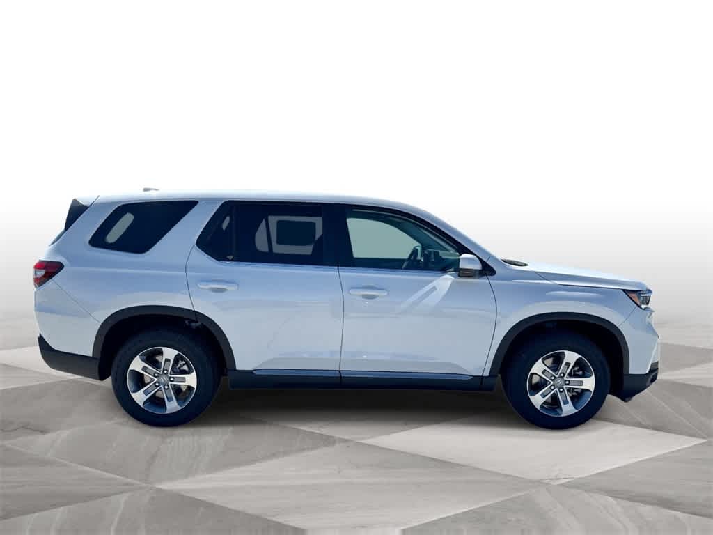 Thumbnail: 2025 Honda Pilot - 9