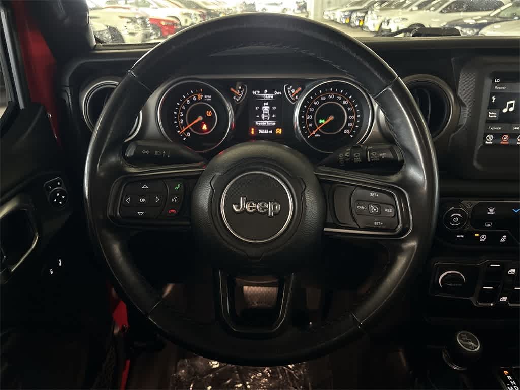 Thumbnail: 2018 Jeep Wrangler - 14