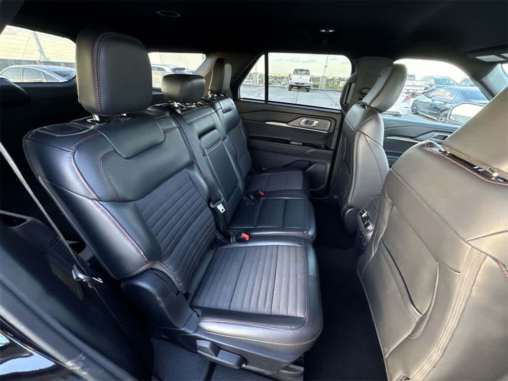 Thumbnail: 2025 Ford Explorer - 25