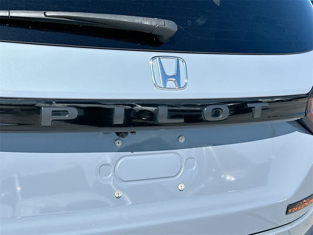 Thumbnail: 2023 Honda Pilot - 10