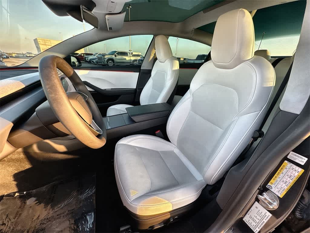 Thumbnail: 2024 Tesla Model 3 - 13