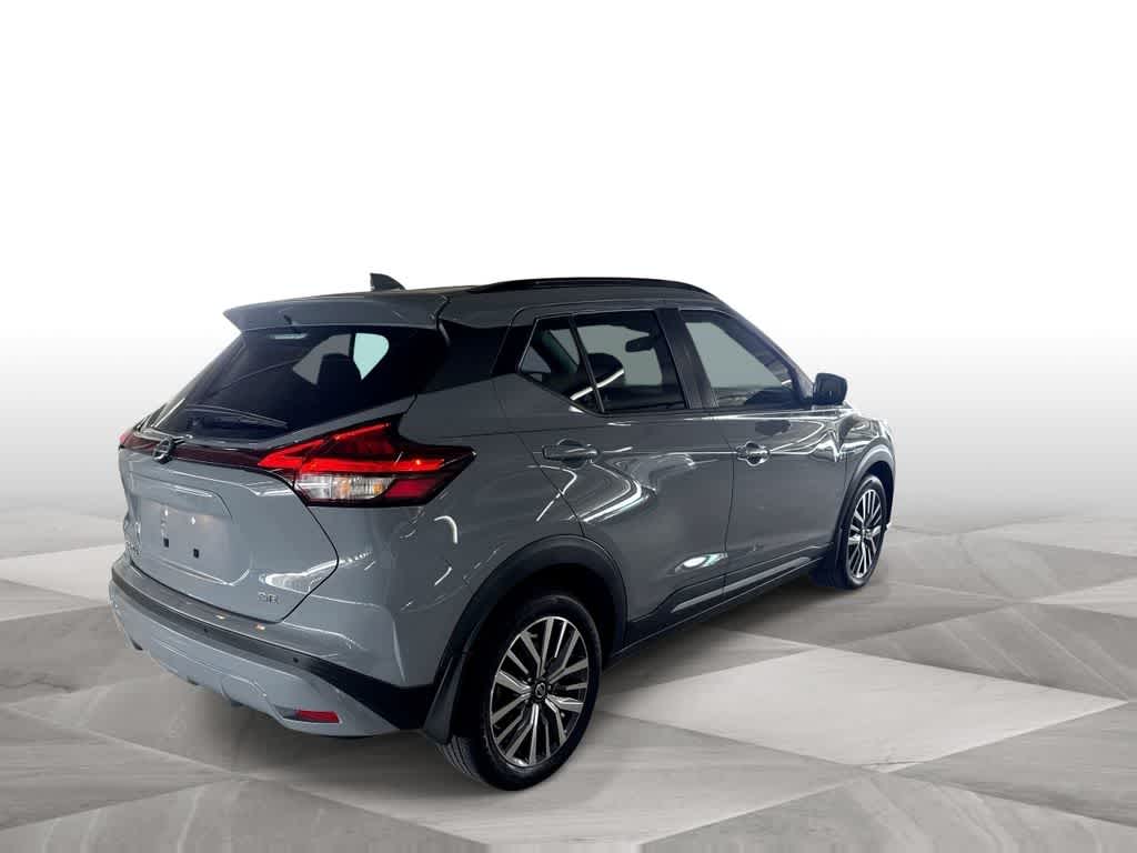 Thumbnail: 2021 Nissan Kicks - 8